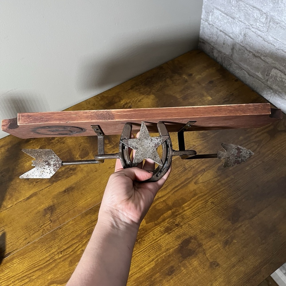 Vintage Western Cast Metal Arrow Head Horseshoe Star Wall Mount Shelf 18" x 5" - Picture 2 of 10
